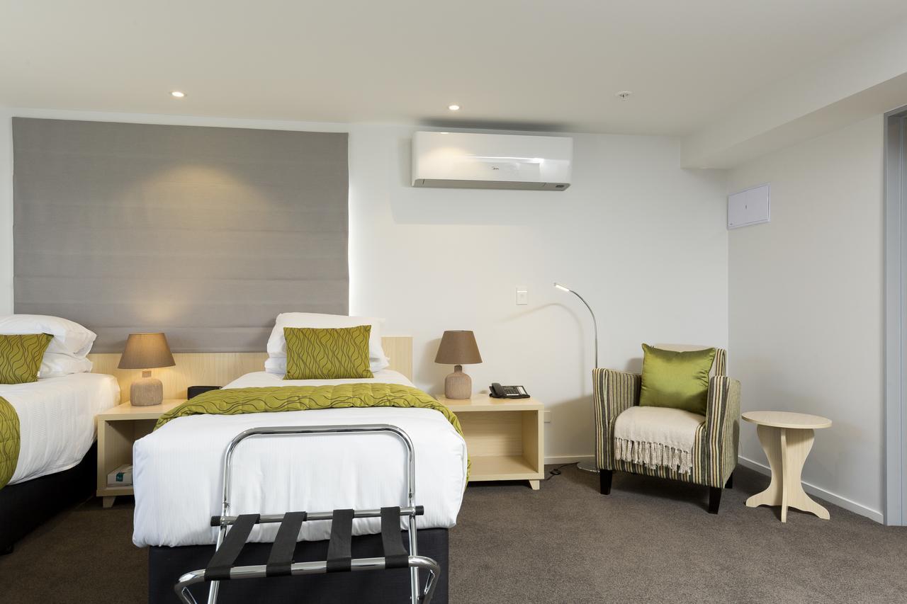 2 On Whiteleigh And 239 On Lincoln Motel Christchurch Exterior foto A room at the hotel