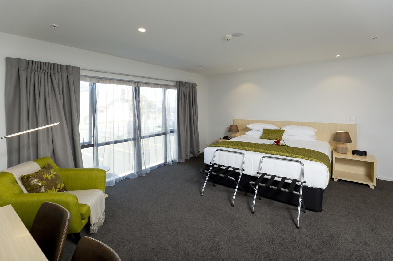 2 On Whiteleigh And 239 On Lincoln Motel Christchurch Exterior foto A typical hotel room